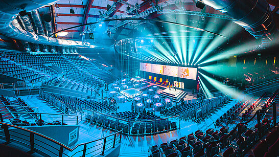 Mit verschiedenen Serviceleistungen und einen exklusiven Projektmanager steht Ihnen das Team der Salzburgarena zur Seite.