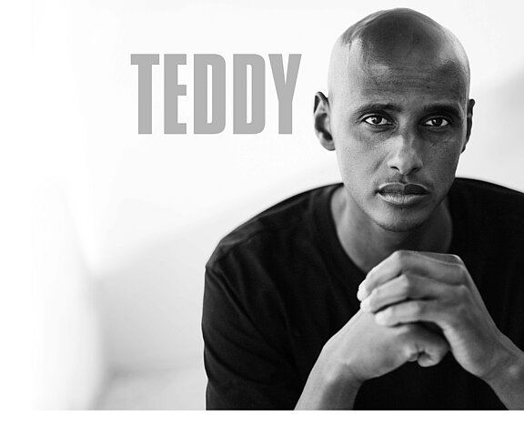 "Teddy" Teclebrhan Teddy geht 2025 mit seiner neuen Show auf große Tournee!